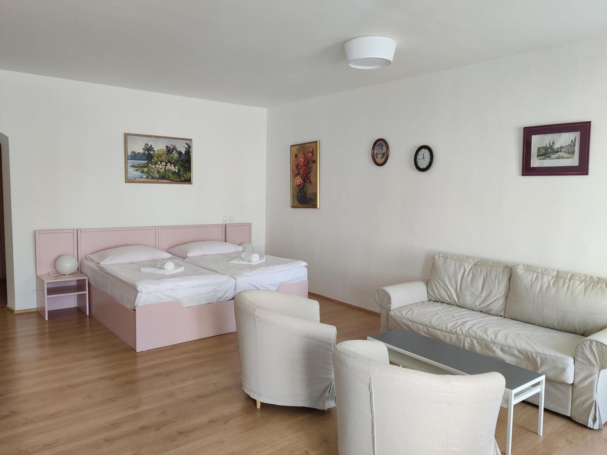 Hotel Celerin Telč Dış mekan fotoğraf